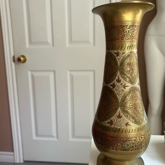 BRASS vintage 1950 Elegant Gold and Red Decorative Vase 🏺 - Picture 3 of 6